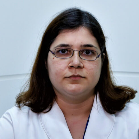 Dra. Ana Clara Araújo Costa