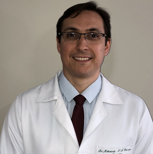 Dr. Eduardo Nazareno dos Anjos Carrijo