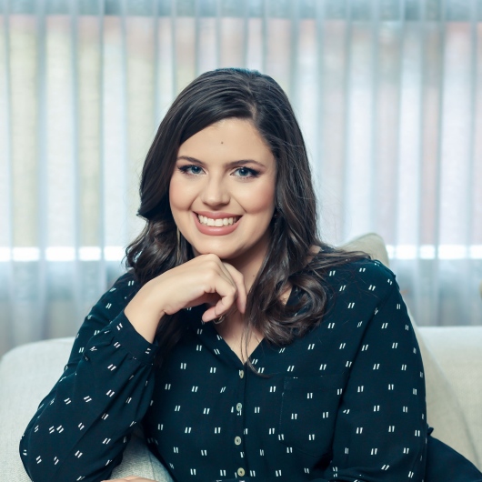 Dra. Camila Pereira de Oliveira